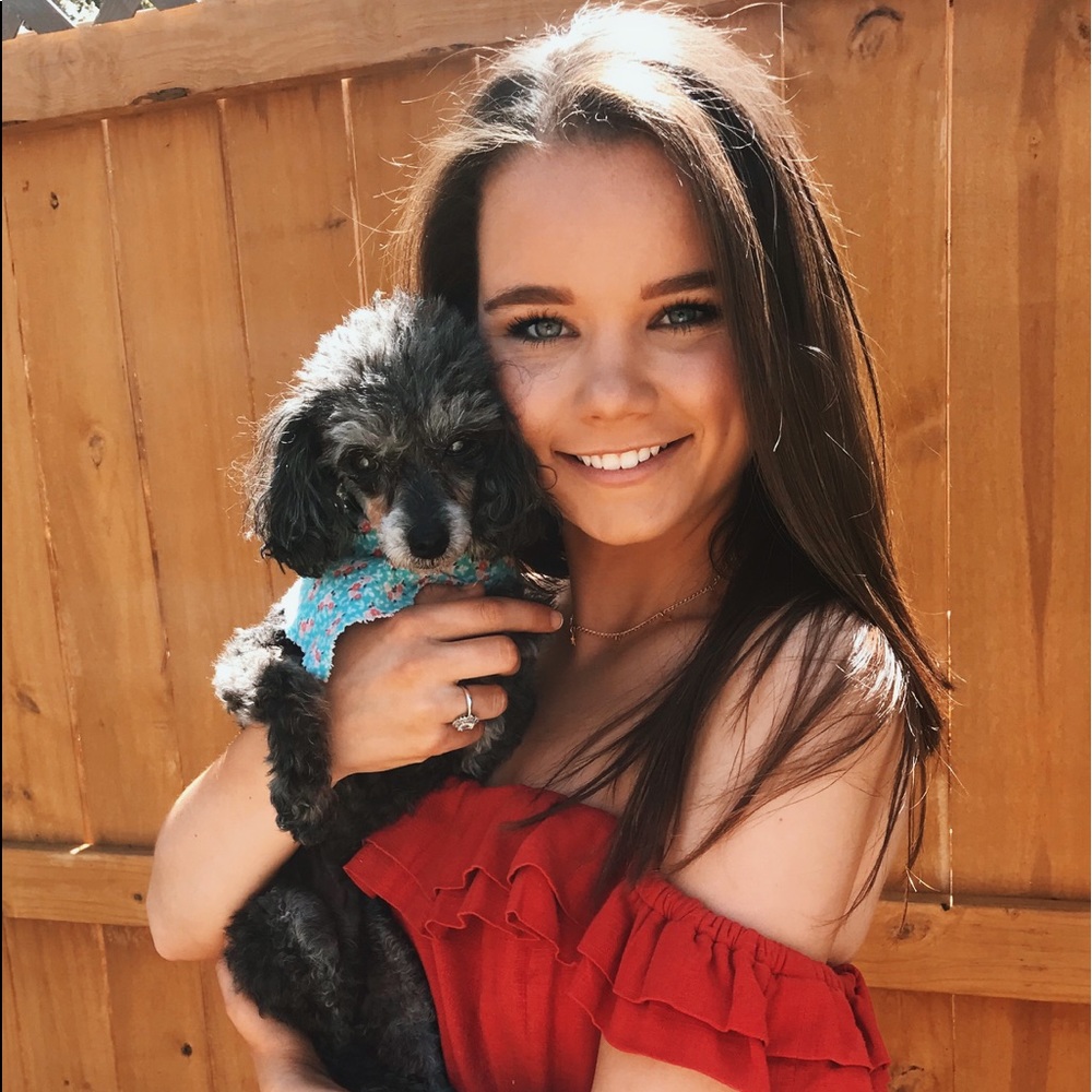 Meet your Posher, Madelyn